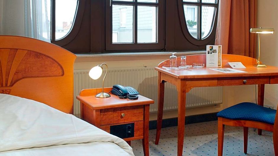 TRYP by Wyndham Kassel City Centre Hotel Room