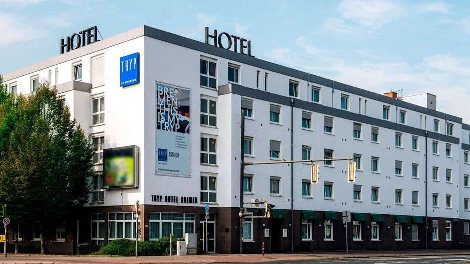 TRYP by Wyndham Bremen Airport Exterior