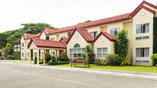 Microtel Inn & Suites by Wyndham Tarlac