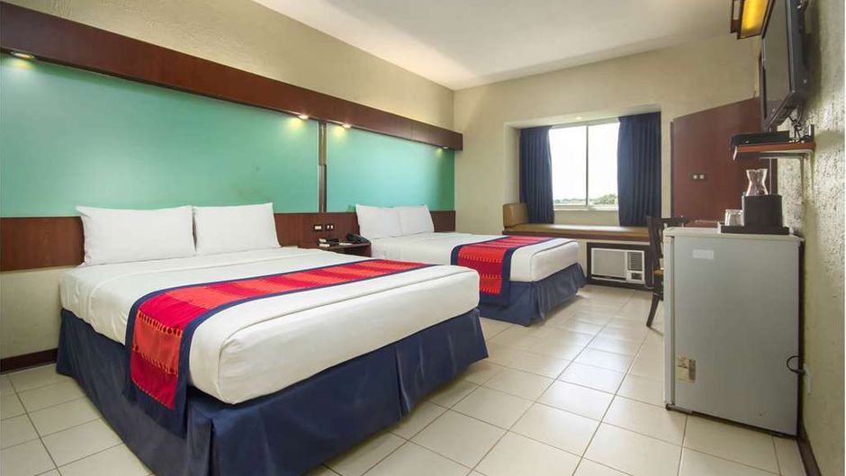 Microtel by Wyndham Eagle Ridge Room