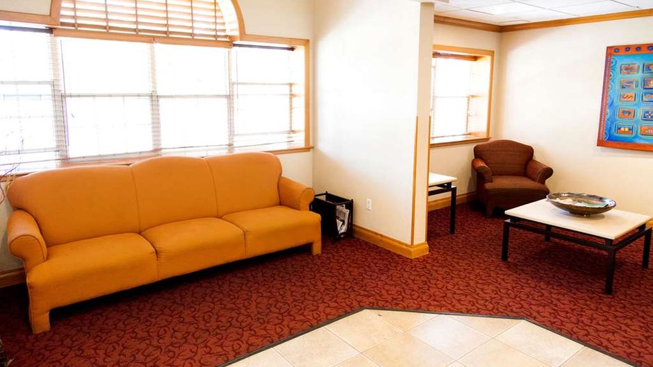 Microtel Inn/Suites by Wyndham Chihuaha Lobby