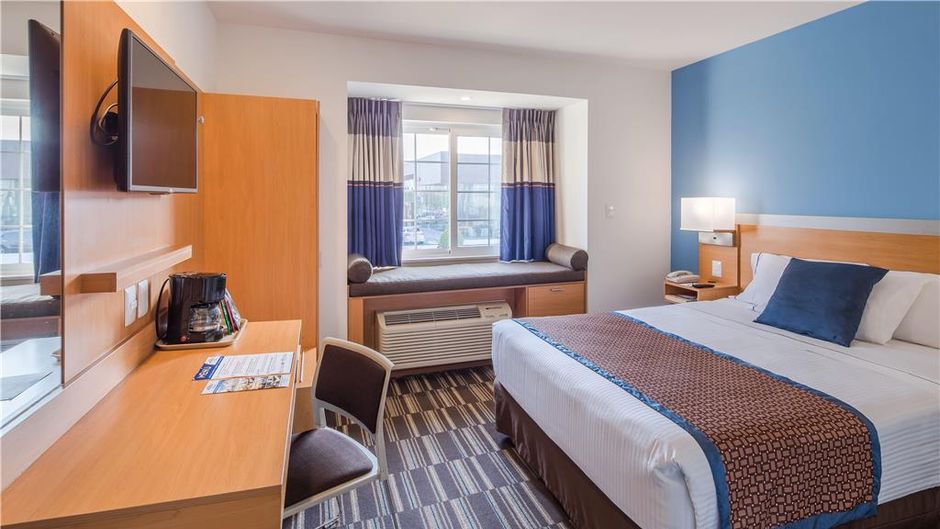 Microtel Inn & Stes by Wyndham Culiacan Room