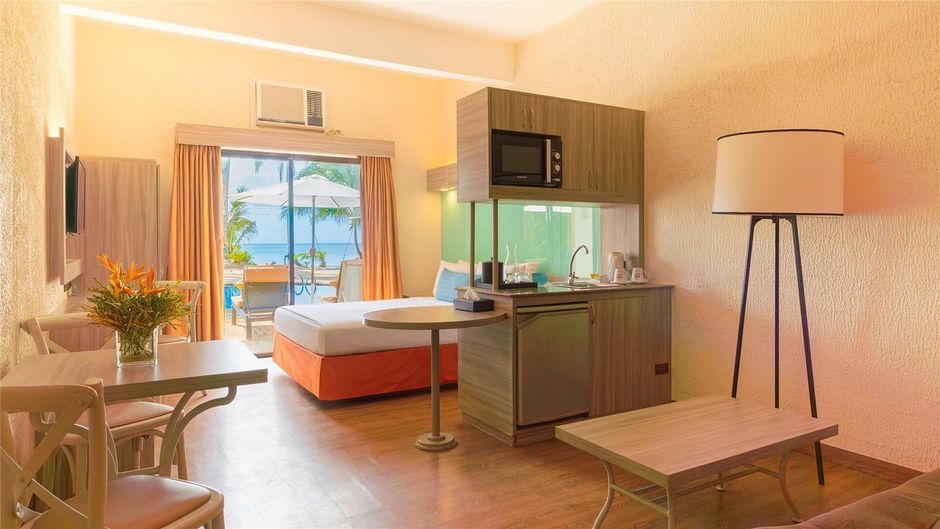 Microtel by Wyndham Boracay Room