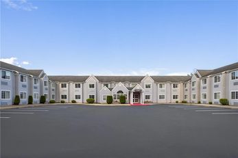 Microtel Inn & Suites Albany Airport