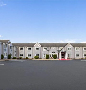 Microtel Inn & Suites Albany Airport