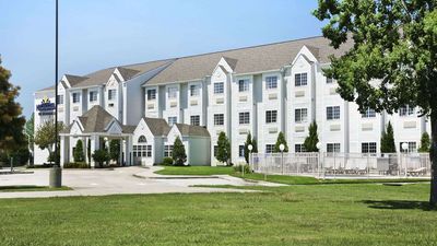 Microtel Inn & Suites Baton Rouge
