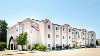 Microtel Inn & Suites