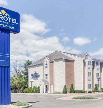 Microtel Inn & Suites by Wyndham Bath
