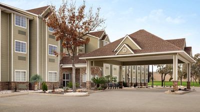 Super 8 by Wyndham San Antonio Airpo