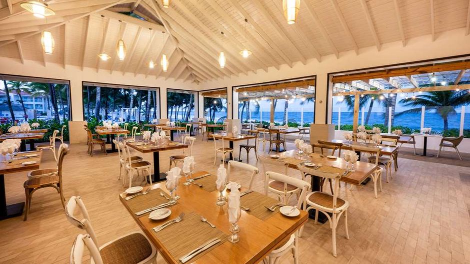 Viva Wyndham Tangerine Restaurant
