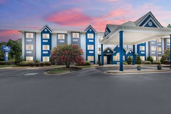 Microtel Inn & Suites Columbus North