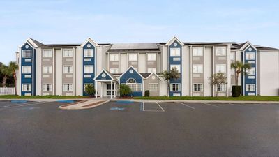 Microtel Inn & Suites Zephyrhills