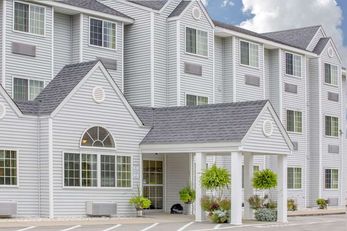 Microtel Inn/Suites by Wyndham Gassaway