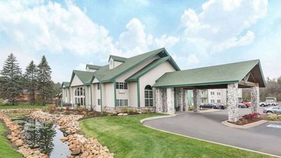 Baymont Inn & Suites Baxter Brainerd