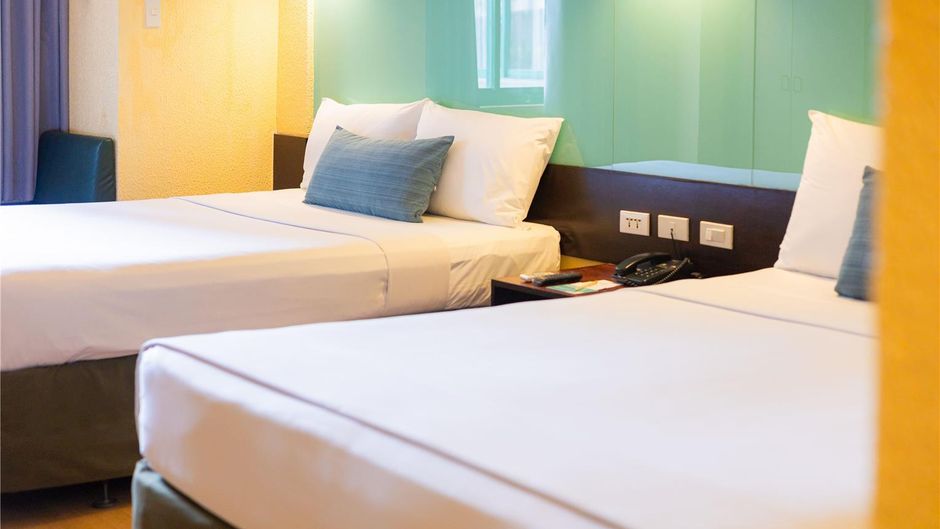 Microtel Inn & Suites Cabanatuan Room