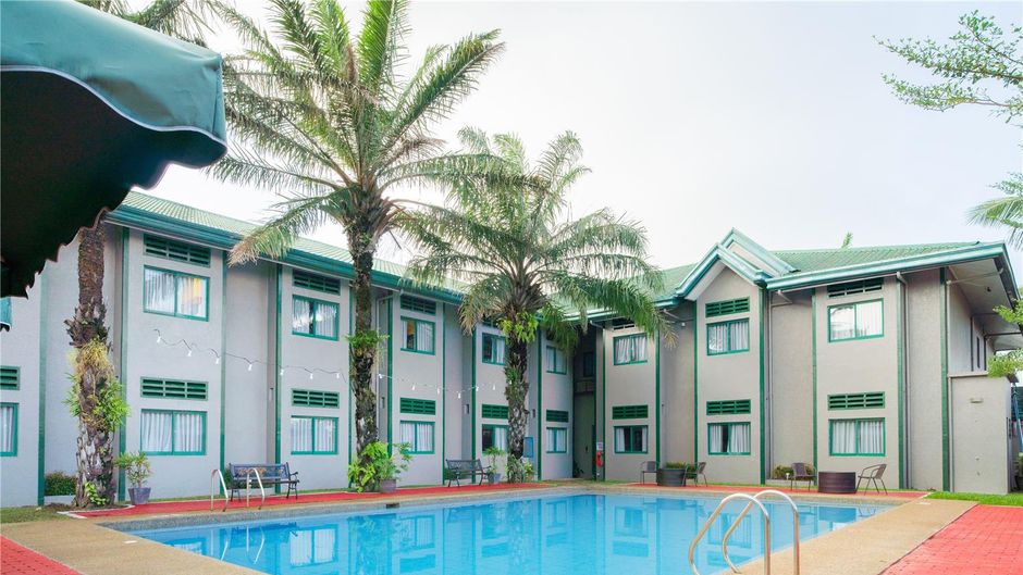 Microtel Inn & Suites Cabanatuan Pool