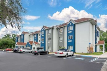 Microtel Inn & Suites Brooksville