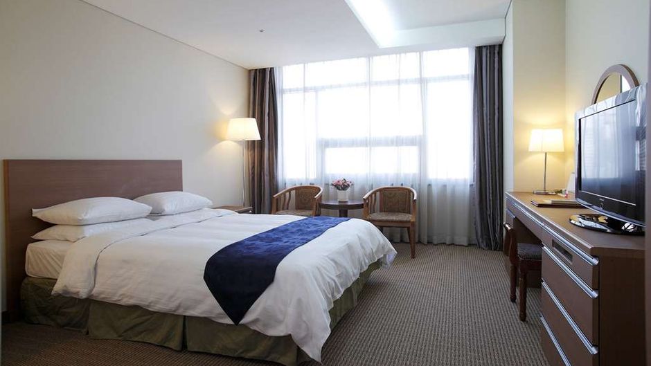 Ramada Hotel Dongtan Room