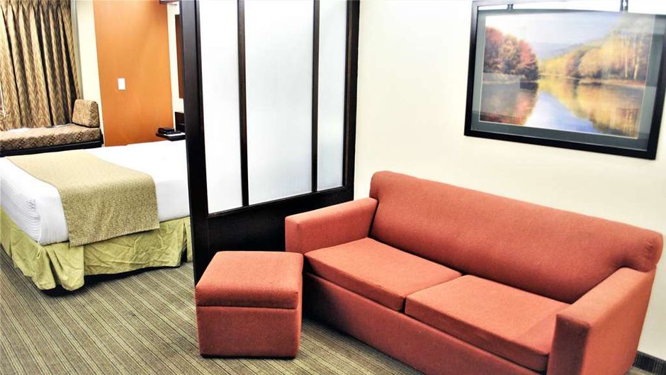 Microtel Inn & Suites by Wyndham Toluca Room