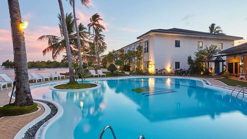 Microtel Inn & Suites Puerto Princesa Pool
