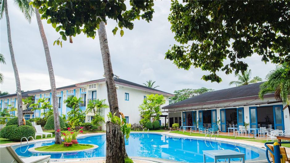 Microtel Inn & Suites Puerto Princesa Pool