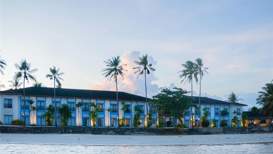 Microtel Inn & Suites Puerto Princesa Exterior