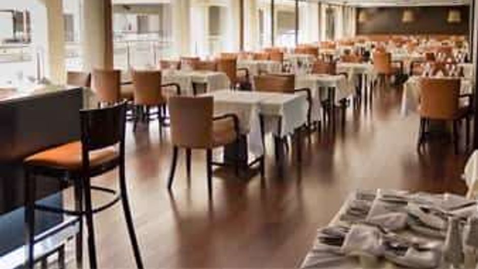 Howard Johnson Hotel & Casino Formosa Restaurant