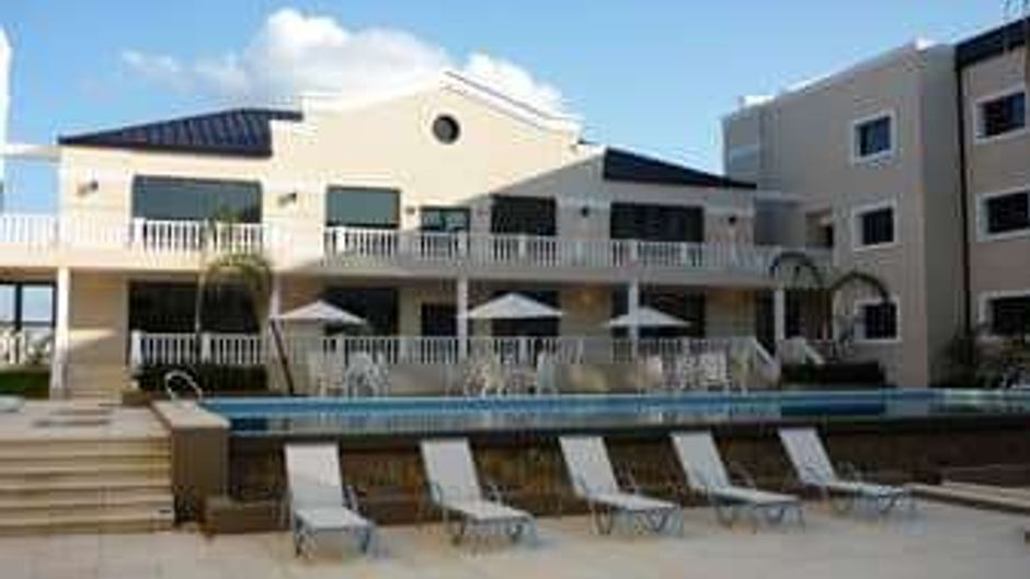 Howard Johnson Hotel & Casino Formosa Pool