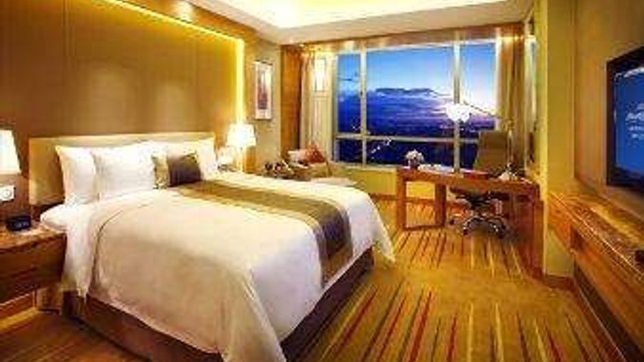 Howard Johnson Sunshine Plaza Room