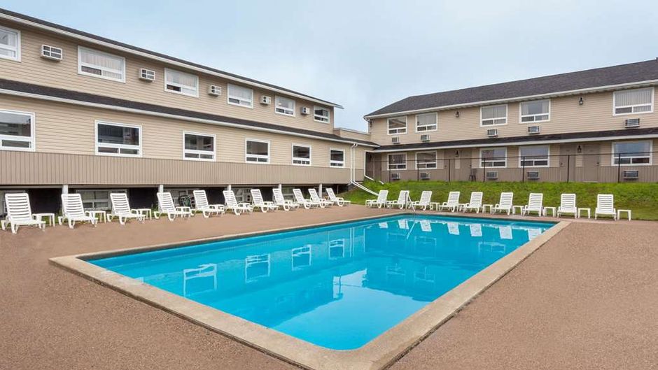 Days Inn Fredericton Pool