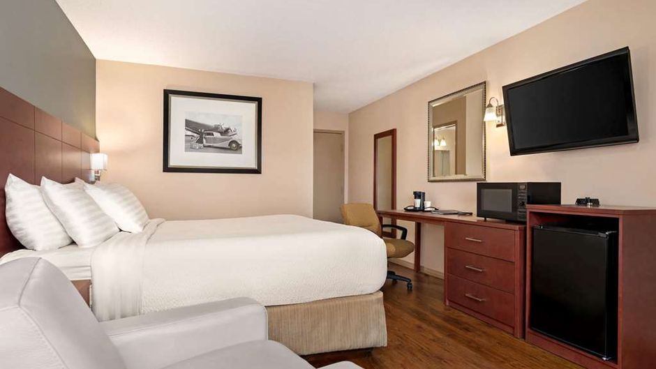 Days Inn Fredericton Room