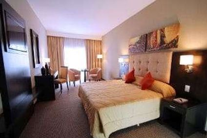 Howard Johnson Hotel & Convention Center