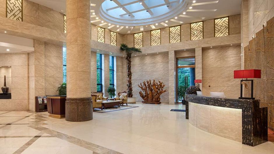 Ramada Plaza Chongqing West Hotel Lobby