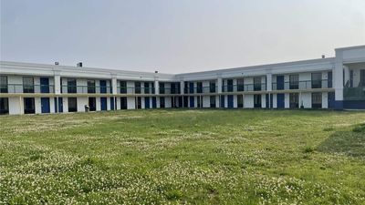 Days Inn & Suites York