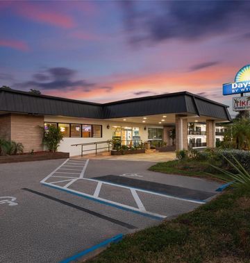 Days Inn Fort Myers Springs Resort