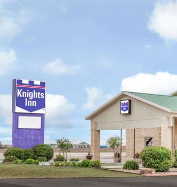 Knights Inn Slaton