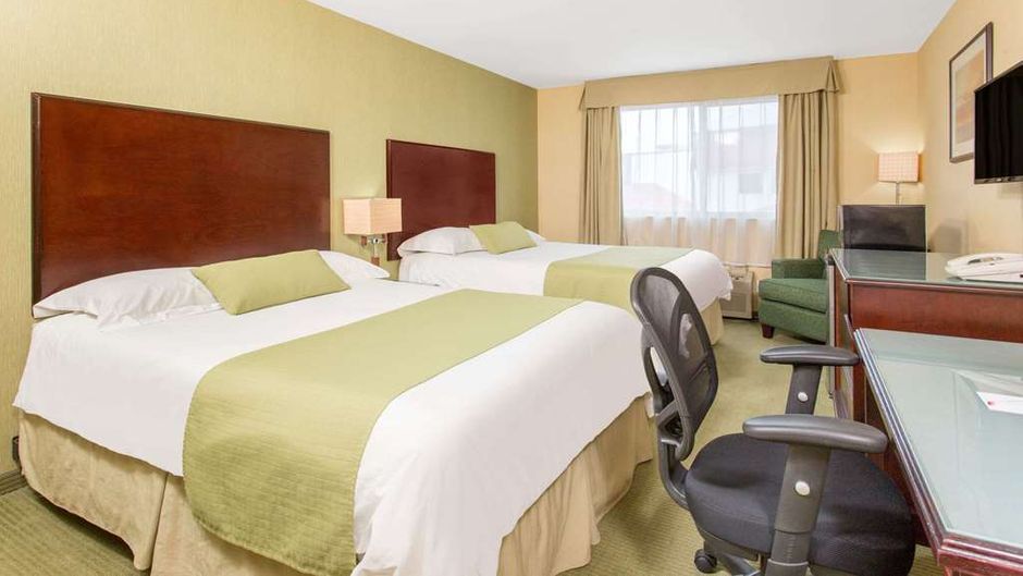 Ramada Williams Lake Room