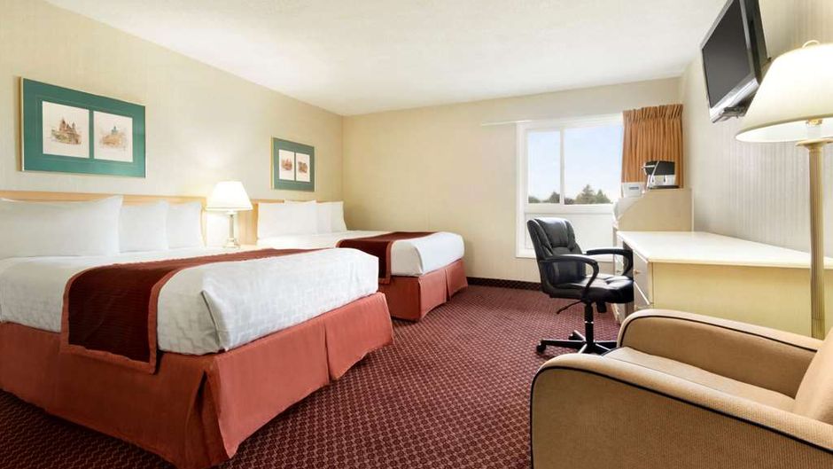 Travelodge Lethbridge Room