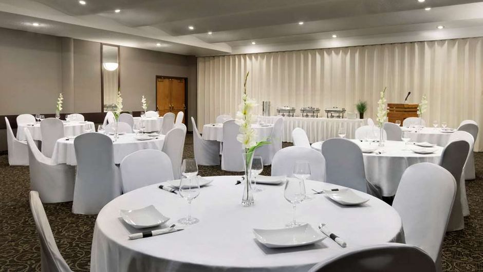 Travelodge Lethbridge Meeting