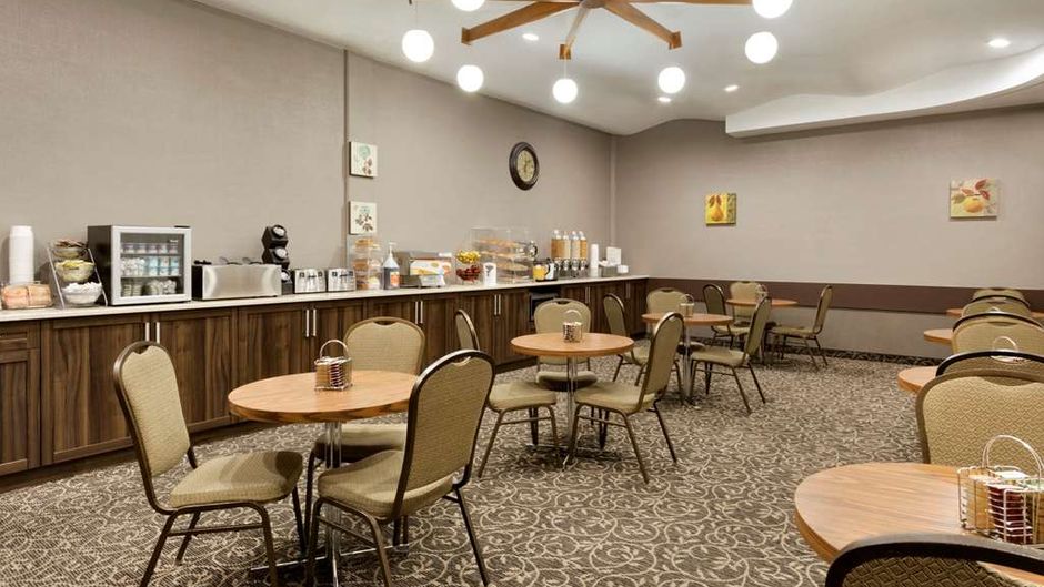 Travelodge Lethbridge Restaurant