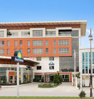 Days Hotel Baku