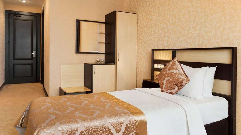 Days Hotel Baku Room
