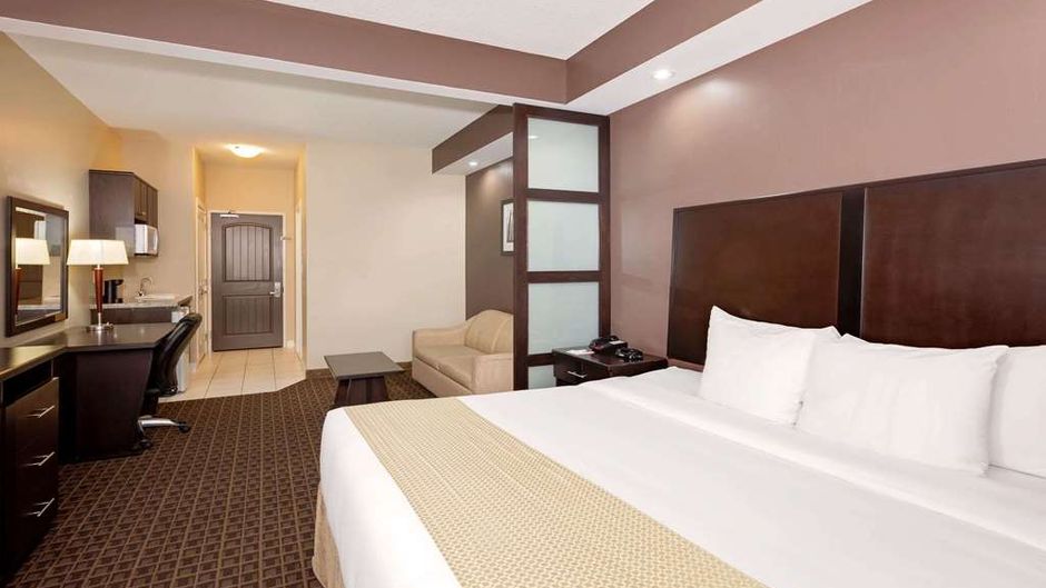Ramada Cold Lake Room
