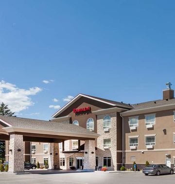 Ramada Creston Hotel