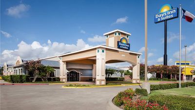 Days Inn & Suites Corpus Christi Central