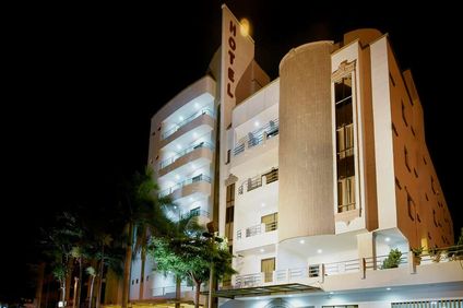 Howard Johnson Hotel Versalles