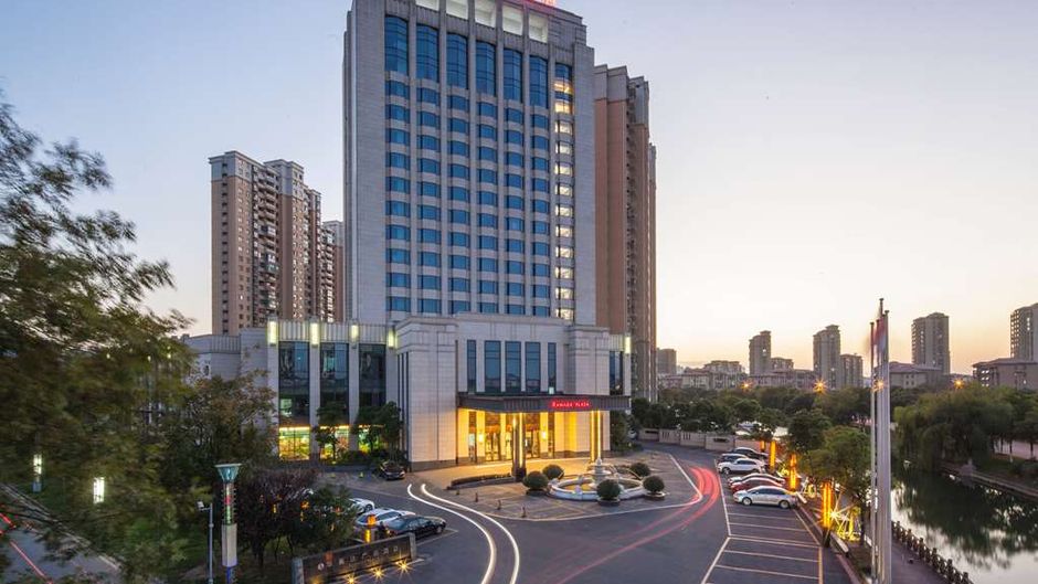 Ramada Plaza Qiandeng Kunshan Exterior