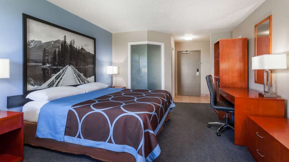 Super 8 Sherwood Park/Edmonton Area Room