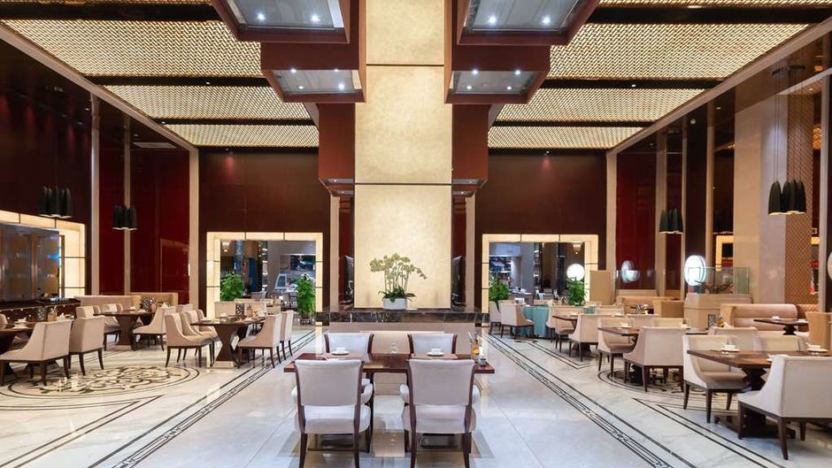 Howard Johnson Tropical Garden Plaza Restaurant