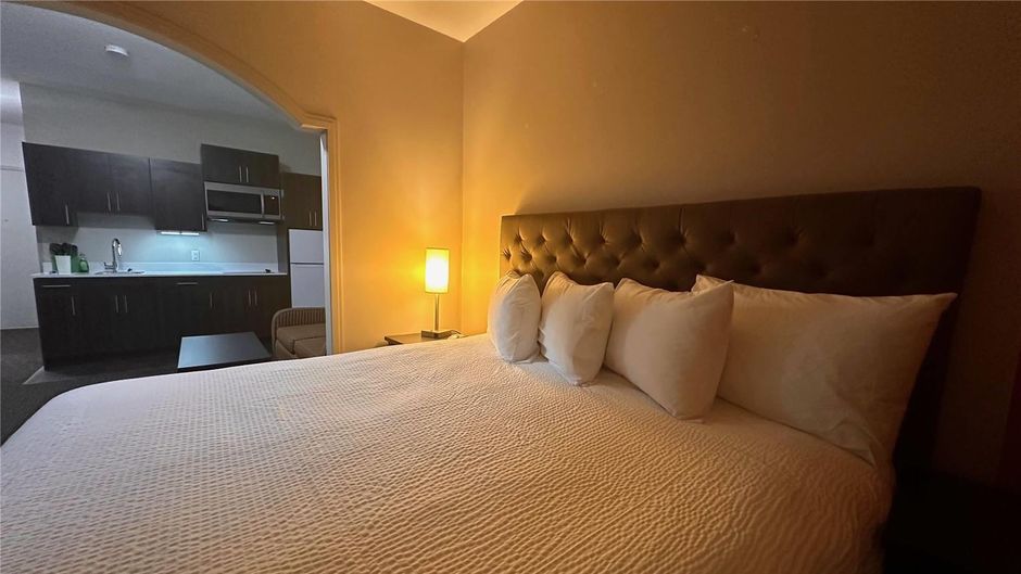 Ramada by Wyndham Estevan Room